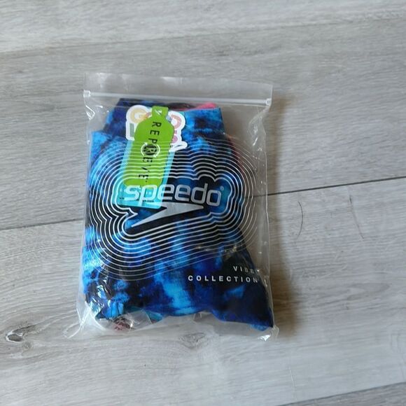 Speedo‎ Womens Printed Strappy Fixed Back Blue/Pnk SZ 28 NWT IN PACKAGING - Picture 2 of 3